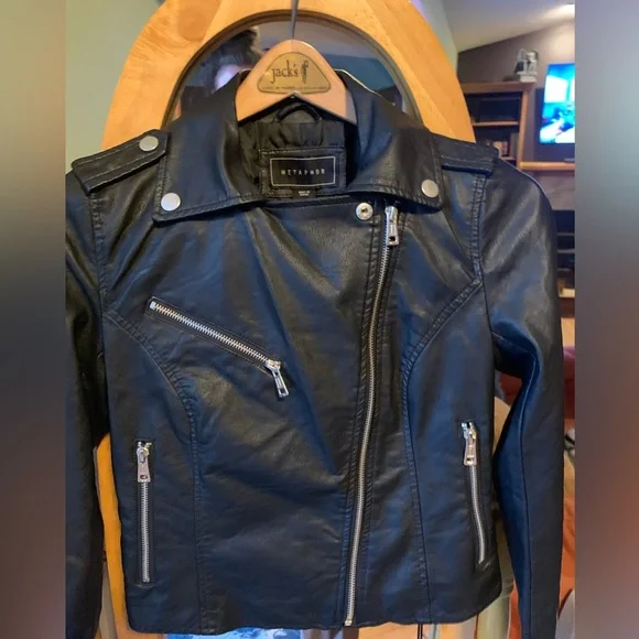 🔥 NWOT Black Faux leather cropped moto jacket - XS - Picture 4 of 15